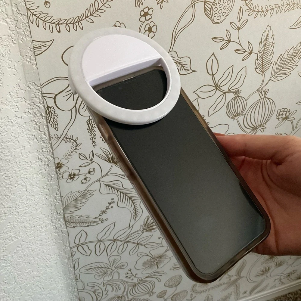 High-Quality LED Selfie Ring Light - Battery Rechargeable- NIB